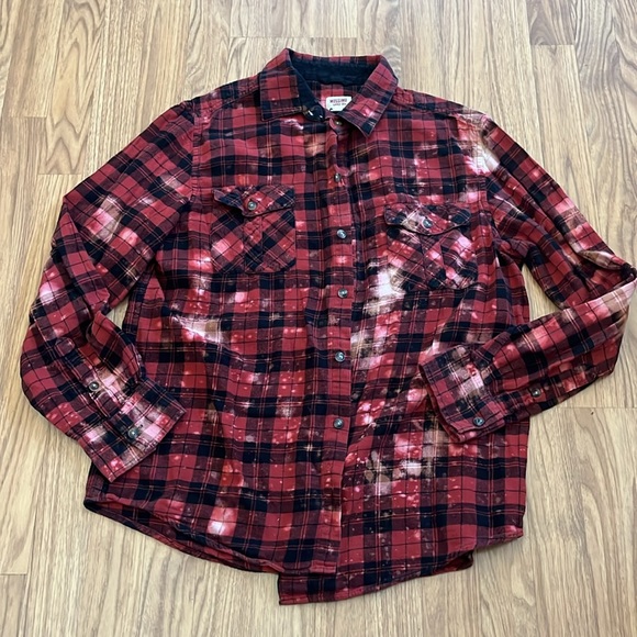 The Texas Chainsaw Massacre Bleached Flannel Shirt Upcycled unisex Large - Picture 6 of 6